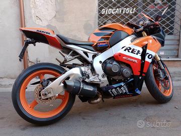 Honda CBR 1000 RR Repsol 2011