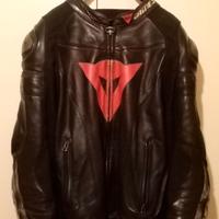 Giacca in pelle Dainese taglia 52 con paraschiena
