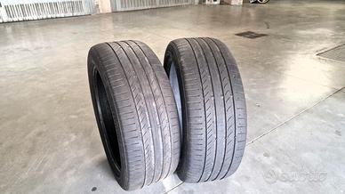 2 Gomme 235/45 R19 V XL