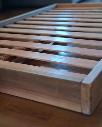 lettino montessori in legno