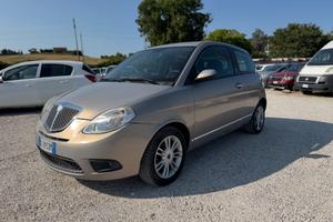 Lancia Ypsilon 1.3 MJT 90 CV Oro Giallo