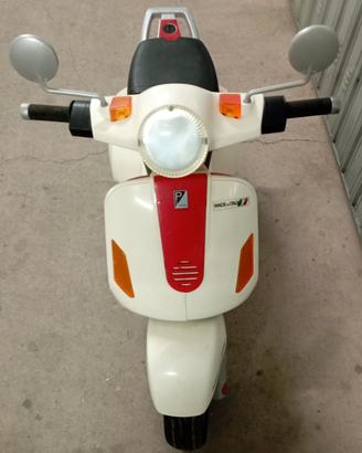 Vespa Peg Perego elettrica 12 volt