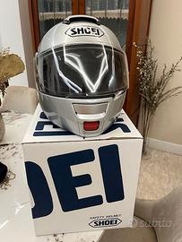 Casco  Shoei modello Neotec