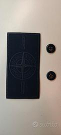 Toppa Patch Stone Island nera + 2 bottoni