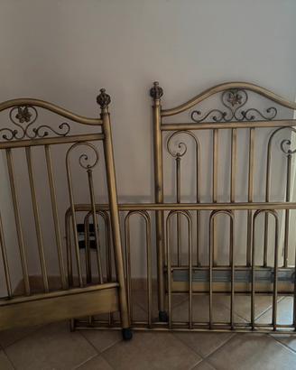 Lettino in ferro battuto
