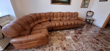 Divano angolare in pelle con letto anni 70