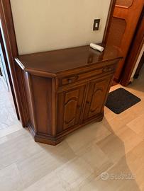 Mobiletto in legno