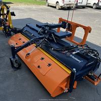 Spazzatrice FK Machinery attacco universale NUOVO