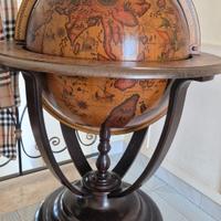 mobile bar mappamondo 