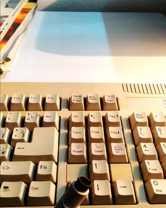 Tastiera computer con caratteri cirillici