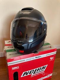 Casco Nolan e completo anti-pioggia