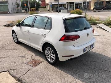 Volkswagen Golf 1.5 TGI DSG 5p. Business BlueMotio