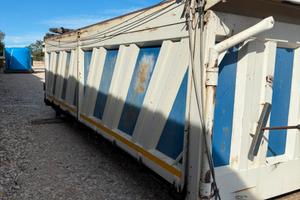 Cassone ribaltabile trilaterale