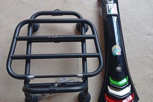 Porta pacchi Vespa e cravattino