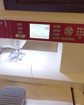 Macchina da cucire elettronica PFAFF Ambition 