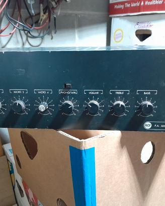 RCF amplificatore