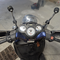 Scarabeo 200 Tenuto Benissimo con Ruote Nuove - Da