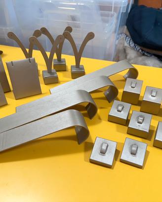 Lotto 19 espositori per gioielli