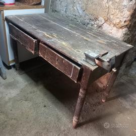 Tavolo da lavoro vintage (con mola)