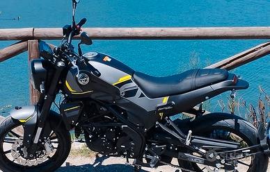 Benelli Leoncino 250 con soli 600 km