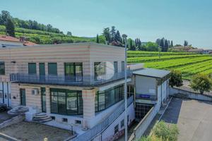 4 LOCALI A NEGRAR DI VALPOLICELLA