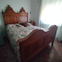 Letto antico in legno massello