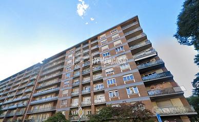 BILOCALE PIANO ALTO IN STABILE SIGNORILE!!