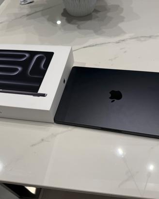 Macbook pro 14 nero - 2026 ITALIA