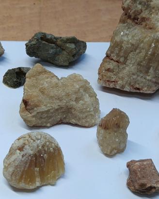 Misto di Minerali e Pietre 