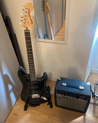 Chitarra elettrica squier stratocaster
