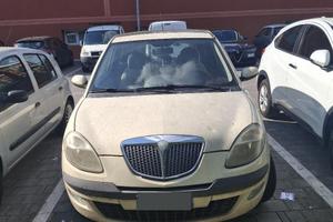 Lancia Y