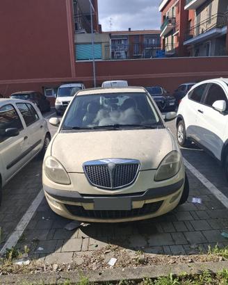 Lancia Y