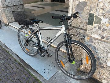 bicicletta Scott (MTB/city bike)