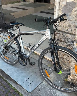 bicicletta Scott (MTB/city bike)