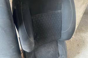 Interno dacia santero competo