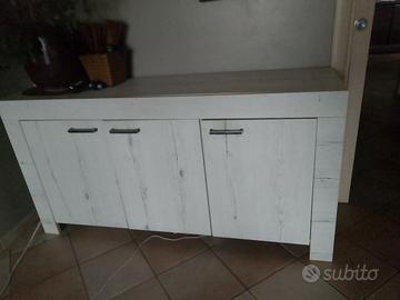 madia credenza