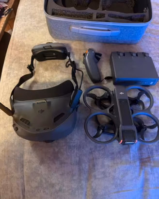 Drone DJI Avata 2 con visore DJI Goggles N3