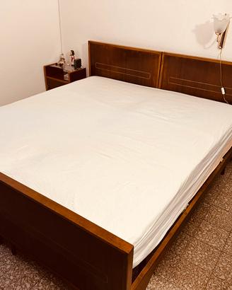 camera da letto vintage con doghe nuove