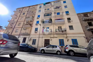 2 LOCALI A PALERMO