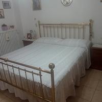 Camera da letto matrimoniale completa classica