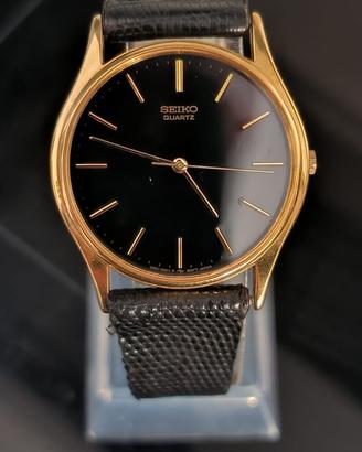 Seiko quartz gold black