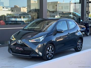 TOYOTA Aygo 1.0 VVT-i 72 CV 5p. x-fun