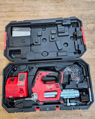 PISTOLA PER GRASSO MILWAUKEE M18