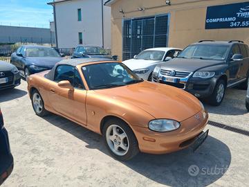 Mazda MX-5 1.6i 16V cat
