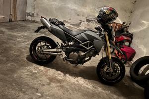 Aprilia Dorsoduro 750