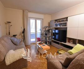 Laives: Trilocale con balcone