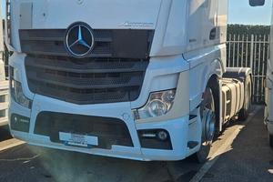 TRATTORE STRADALE MERCEDES ACTROSS 1846