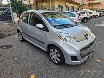PEUGEOT 107 1.0 68CV 5p. Plaisir 2Tronic