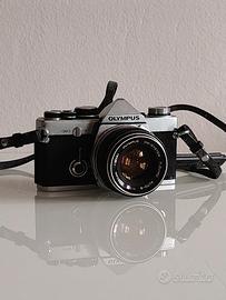 OLYMPUS OM-2 macchina fotografica + Agfatronic 302