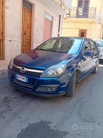 Opel Astra 1.7 CDTI per ricambi